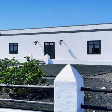 Casa Tazirit Βίλα