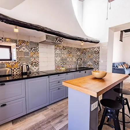 Casa Tazirit Mácher