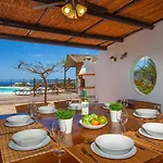 Casa Tazirit וילה