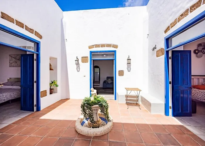 Casa Tazirit فيلة Mácher